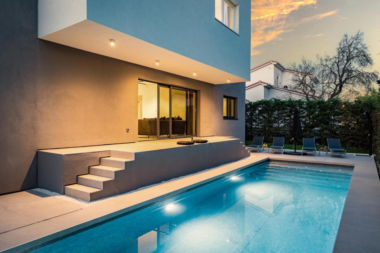 Villa Aida - 4 Bedroom Luxury Villa With Large Private Pool 4K Projector And Jacuzzi Pula Exteriér fotografie